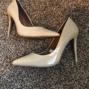 Mossimo Nude Pump